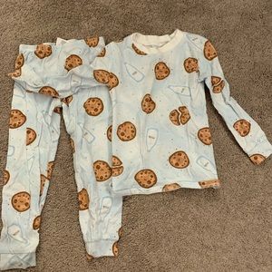 Esme Milk and Cookies Pajamas. Size 2